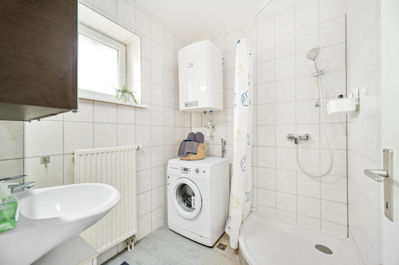 Erholung Pur Nahe Krankenhaus & Uni Mit Parkplatz! Apartamento Graz Exterior foto